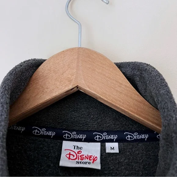 Vintage Disney Store Tigger Fleece, Size Medium - Picture 3 of 7